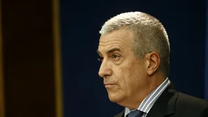 Tăriceanu: O variantă în lucru pentru după prezidenţiale - Iohannis premier cu Guvern politic