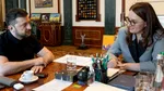 Ucraina își schimbă premierul. Zelenski o numește pe Iulia Svrîdenko în funcția de premier al țării