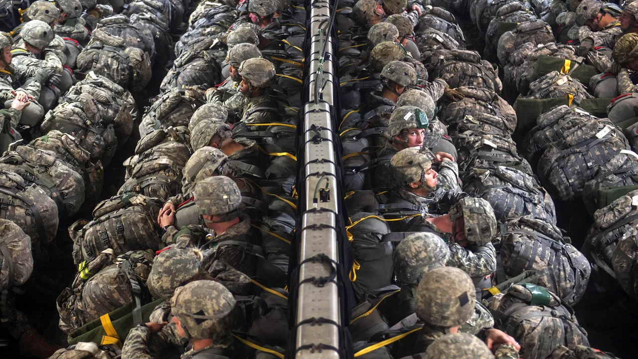 Statele Unite au suplimentat cu 30% în ultimele luni prezenţa militară în Europa 