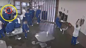 Imagini greu de privit. Mai mulţi deţinuţi din SUA se infectează deliberat cu noul coronavirus în speranţa că vor fi eliberaţi