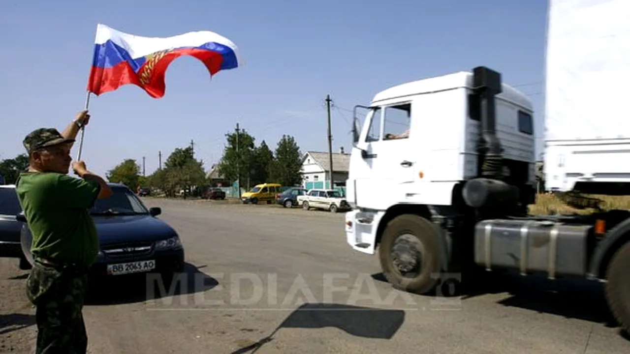 ANALIZĂ: Rusia se expune unui risc major prin intrarea în Ucraina cu o parte a convoiului umanitar