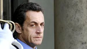 Cota de popularitate a lui Sarkozy înregistrează o scădere
