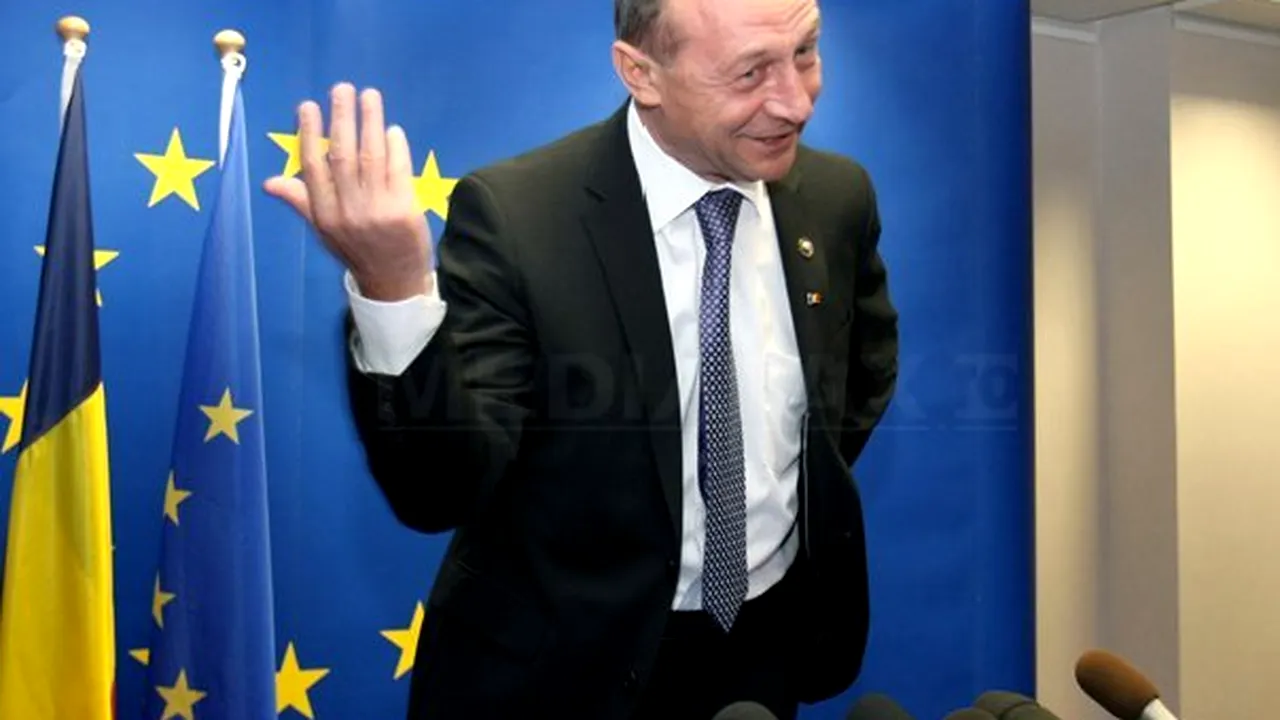 Băsescu: Susţinem aderarea Georgiei la NATO, optăm pentru menţinerea porţilor deschise