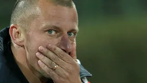LPF cere antrenorilor şi jucătorilor să nu mai scuipe pe teren
