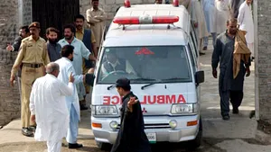 Cutremur soldat cu cel puţin 135 de morţi în sud-vestul Pakistanului