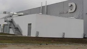 Aproximativ 900 de angajaţi ai Dräexlmaier Hunedoara au reînceput lucrul