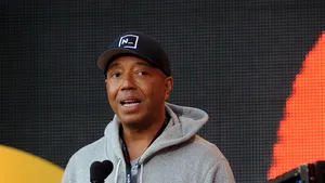 Mogulul rap Russell Simmons, anchetat pentru acuzaţii de viol şi agresiuni sexuale