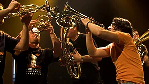 Concertul Boban Markovic Orchestra - aşteptare, probleme tehnice şi fanfară sârbească