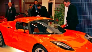 Maşinile electrice ar putea reprezenta o problemă pentru companiile petroliere