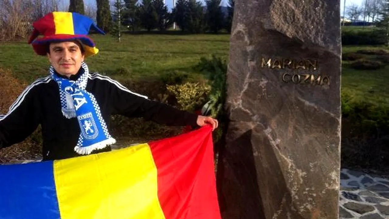 Fanii echipelor Gyor şi Oltchim au aprins lumânări la statuia lui Marian Cozma, din Veszprem - FOTO