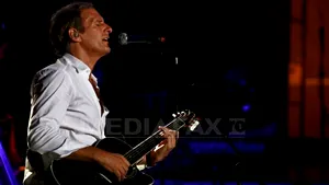 Michael Bolton îşi joacă propriul rol într-un serial de comedie