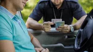 Doi şoferi drogaţi cu cocaină, cannabis şi metamfetamină, prinşi de poliţişti la Constanţa