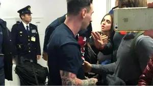 Messi, scuipat şi insultat de fani ai echipei River Plate la aeroportul din Tokyo