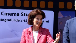 E.S. Laurence Auer, ambasadoarea Franţei în România:,, Să fim înţeleşi: UE nu mai este aceeaşi fără Regatul Unit, dar proiectul continuă” / ,,Nu trebuie să creăm o fortăreaţă in jurul Europei, dar trebuie să nu fim pe deplin dependenţi de puterile externe”