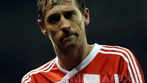 Casa lui Peter Crouch a fost jefuită. Ce au luat hoţii din locuinţa internaţionalului englez