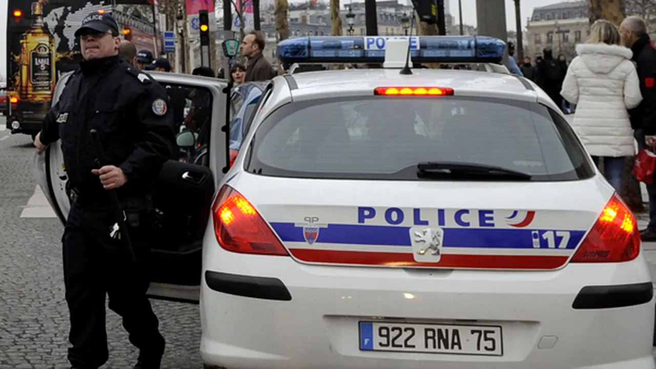 Români, reţinuţi de poliţie în Franţa, la locul de muncă