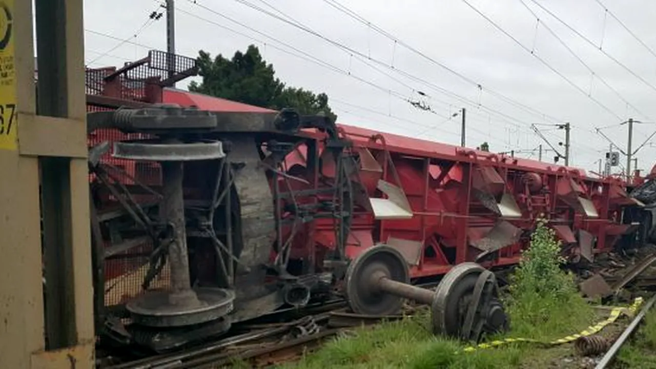 CFR Călători anunţă întârzieri la trenuri din cauza garniturii deraiate în judeţul Dolj. Ce trebuie să ştie pasagerii