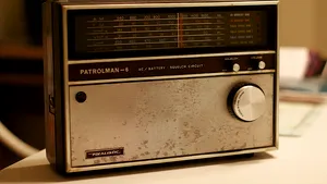 13 februarie, Ziua Mondială a Radioului: istoria „primei reţele de socializare”
