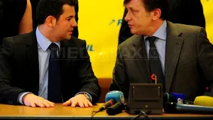 Vezi aici cum îşi vor împărţi PNL şi PC candidaţii la alegeri