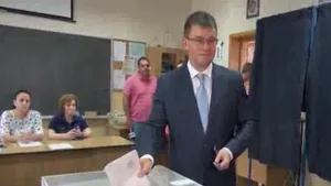 Ungureanu: Am votat convins fiind că soarta României depinde de soarta Europei - VIDEO