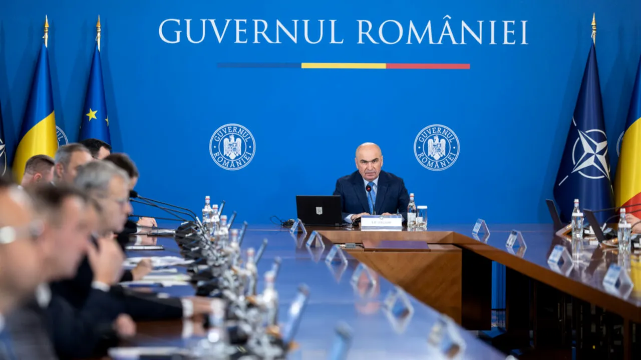 Guvernul a adoptat a doua rectificare bugetară din acest an. Ce cheltuieli vrea să reducă statul și unde vor fi creșteri? Trei ministere primesc bani în plus