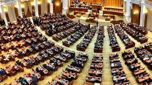 COMENTARIU Lelia Munteanu. Pesedimea parlamentară - atârnătoarea Puterii

