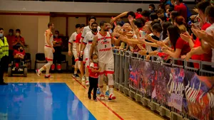 Campioana Ligii Naţionale de baschet masculin se stabileşte în meci decisiv la Cluj Napoca