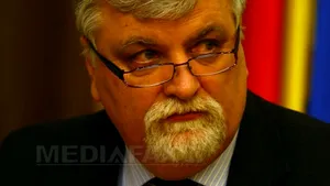 Filip: Am propus rechemarea directorului ICR Paris şi a ambasadorului din Franţa Bogdan Mazuru