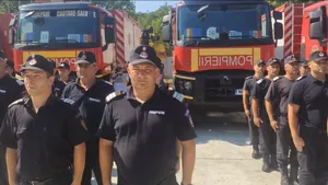 După zile întregi de luptă cu flăcările, pompierii români s-au întors din Grecia. Cum au fost primiţi în ţară cei 108 eroi