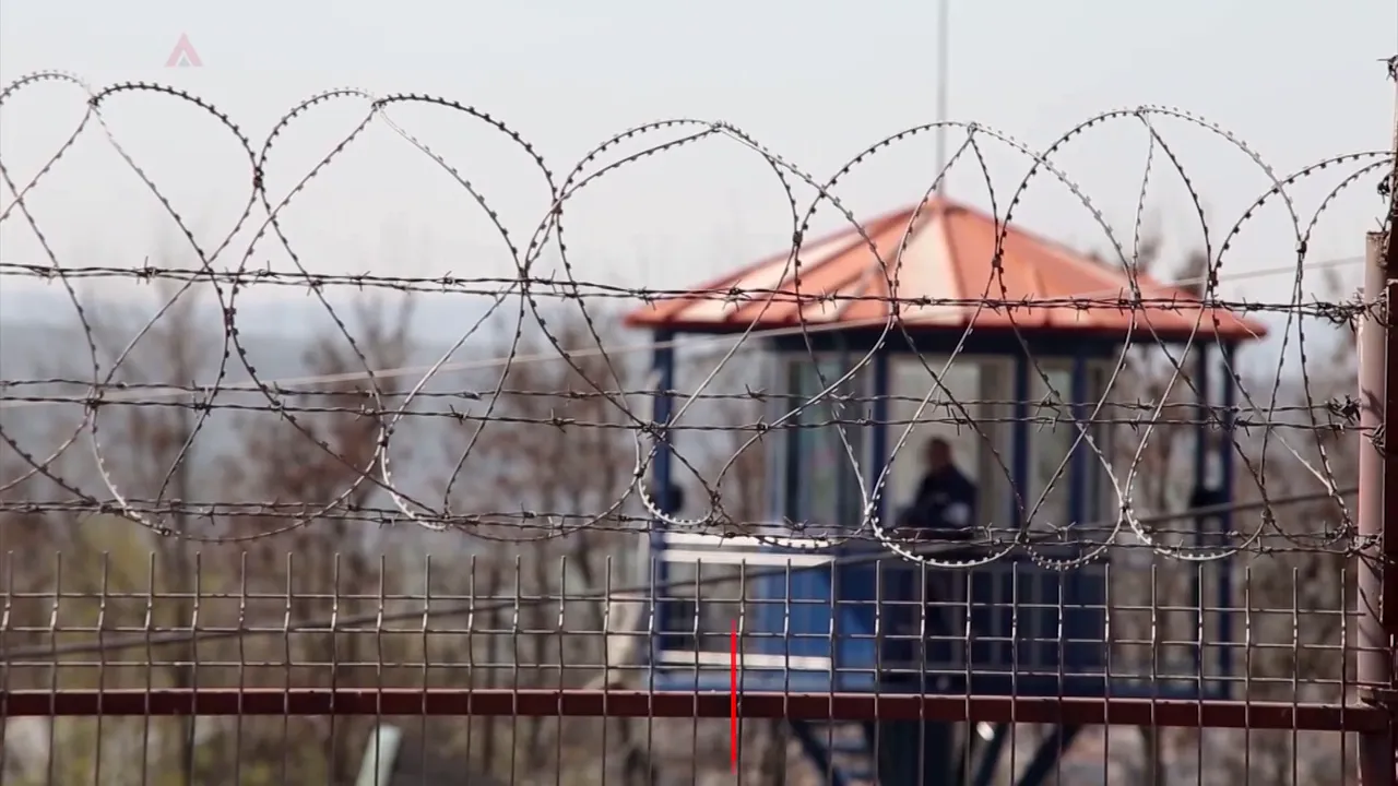 Şi deţinuţii se văd pe Zoom cu familia: Peste 20.000 de „vizite” online în SUA. Iată ce fac penitenciarele din România