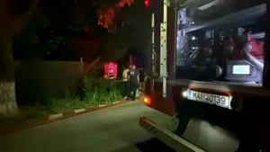 Incendiu major pe strada Marginei din București. Autoritățile au emis un mesaj RO-ALERT