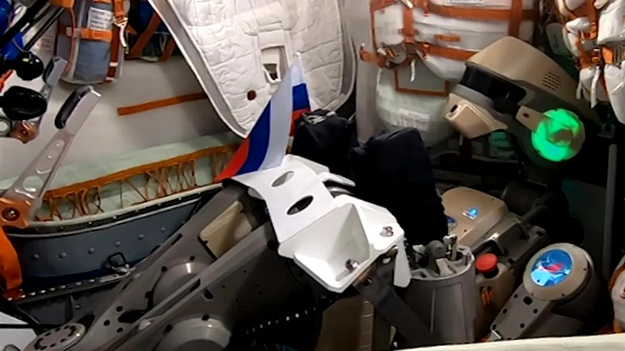 Robotul umanoid Fedor a ajuns în cele din urmă pe Staţia Spaţială Internaţională. Gluma făcută la sosire