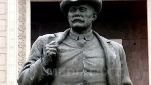 Teatrul Naţional Bucureşti îl sărbătoreşte pe Caragiale în 2012