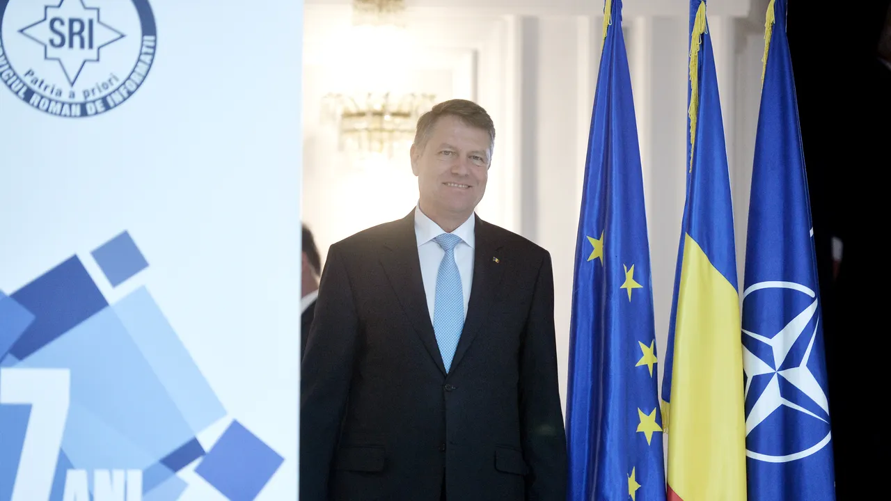 COMENTARIU Marius Oprea / ”Ce blestem pe ţara asta!?”: Băsescu a fost un amărit de turnător, Iohannis e pe cale să o predea Securităţii