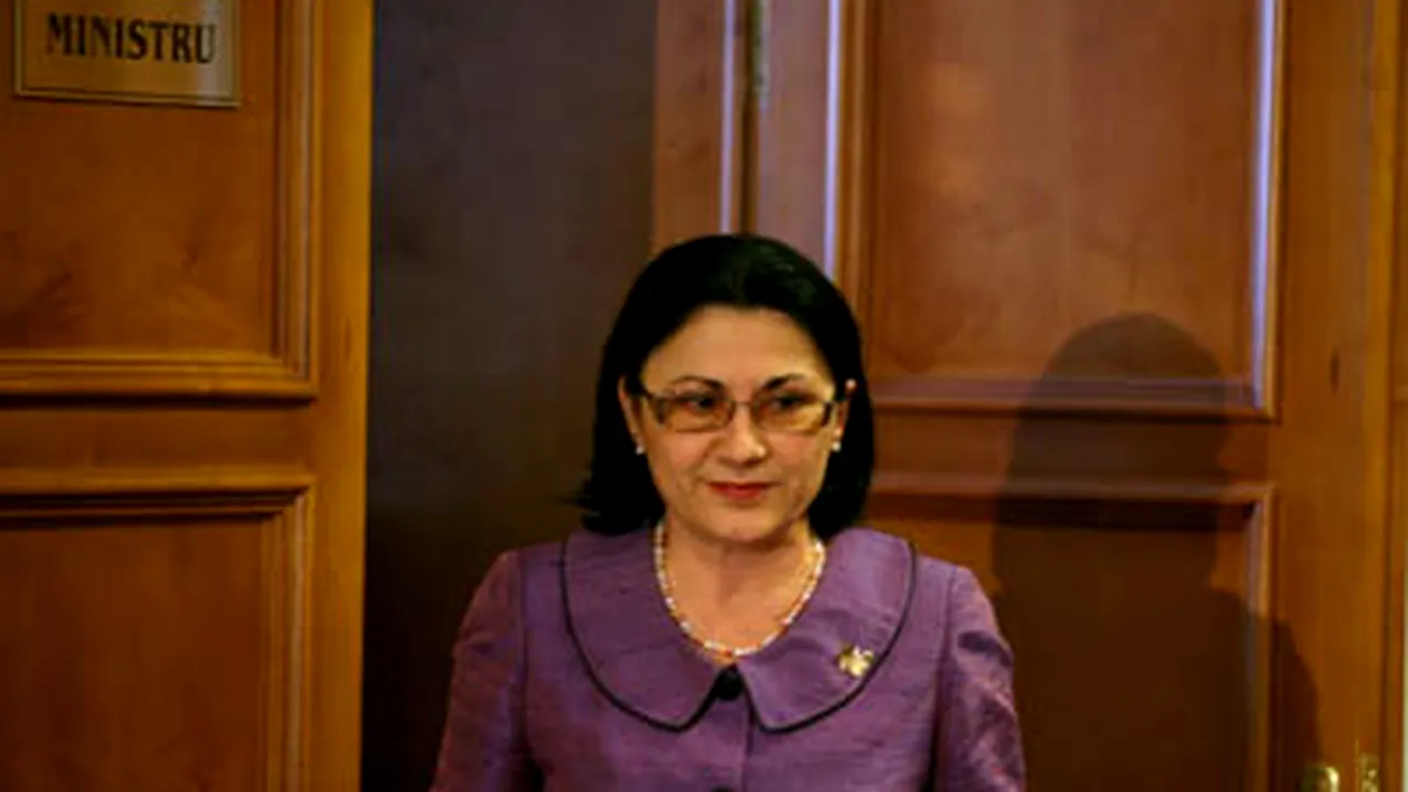 Andronescu va înainta Guvernului un proiect privind stabilirea datei examenului de bacaluareat