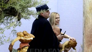 Membră a mişcării Femen, eliberată din arestul Vaticanului în urma unei acţiuni de protest