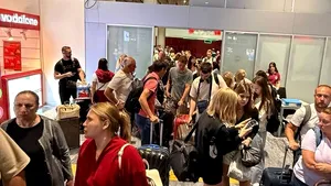 Haos pe aeroporturi: Turcia anulează peste 80 de zboruri către Moscova, după avertismentul lui Zelenski