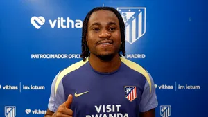 Atacantul nigerian Ademola Lookman a semnat cu Atlético Madrid. Contract pe patru ani și jumătate