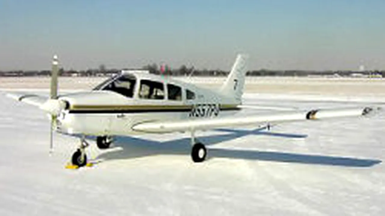 Romanian National Dies In Plane Crash NE Italy - Paper