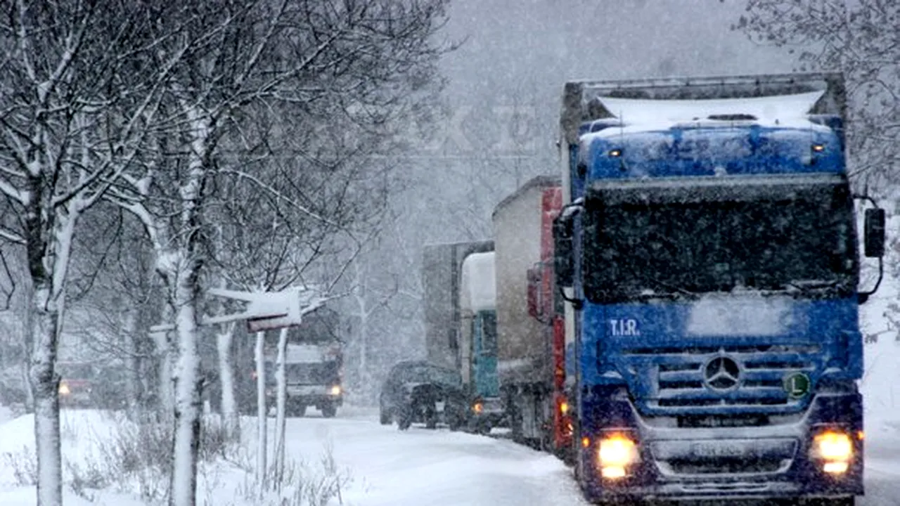 Circulaţia TIR-urilor prin Vama Porţile de Fier I, oprită. În Serbia este Cod roşu de ninsori