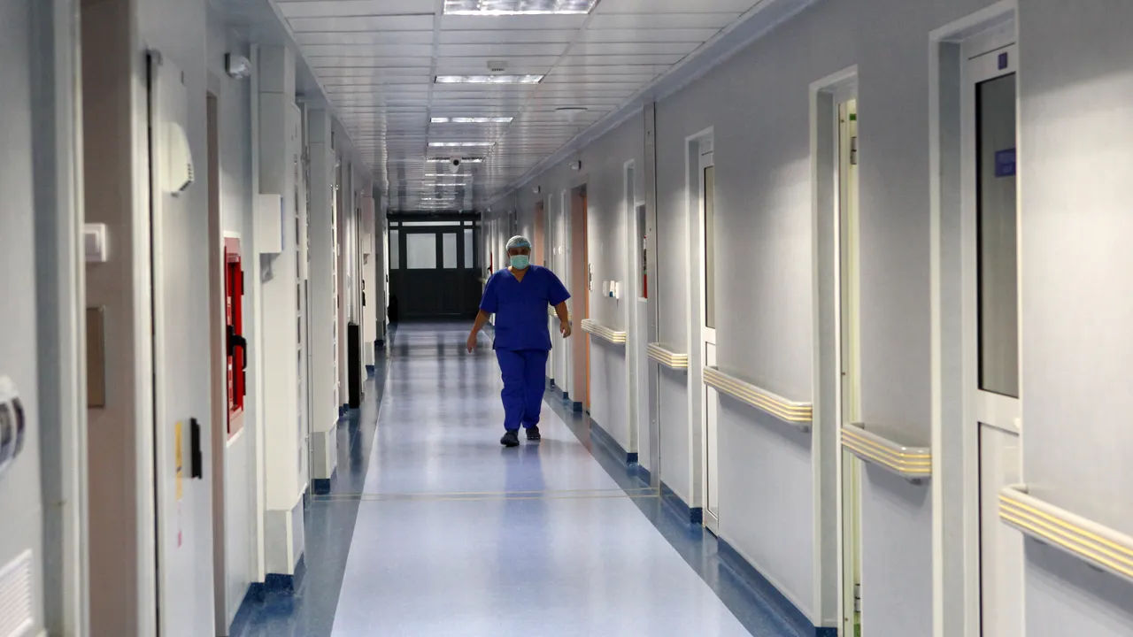Anchetă deschisă la un spital din Gorj, după decesul unei femei. Rudele acuză medicii de nepăsare: „Lasa, că îşi revine”