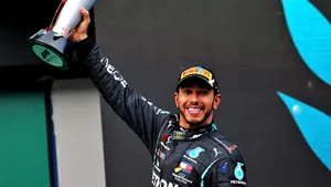 Lewis Hamilton conduce topul celor mai bine plătiţi piloţi de Formula 1