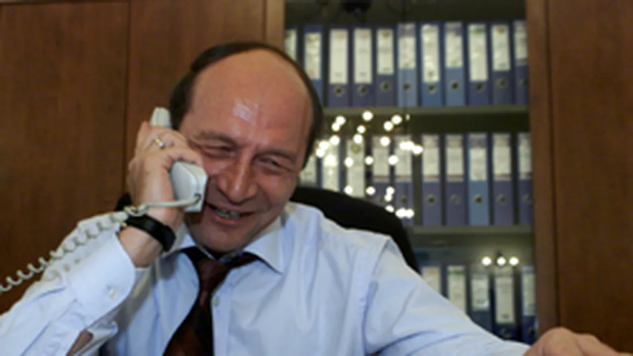 Gândul: Băsescu şi-a deschis hotline