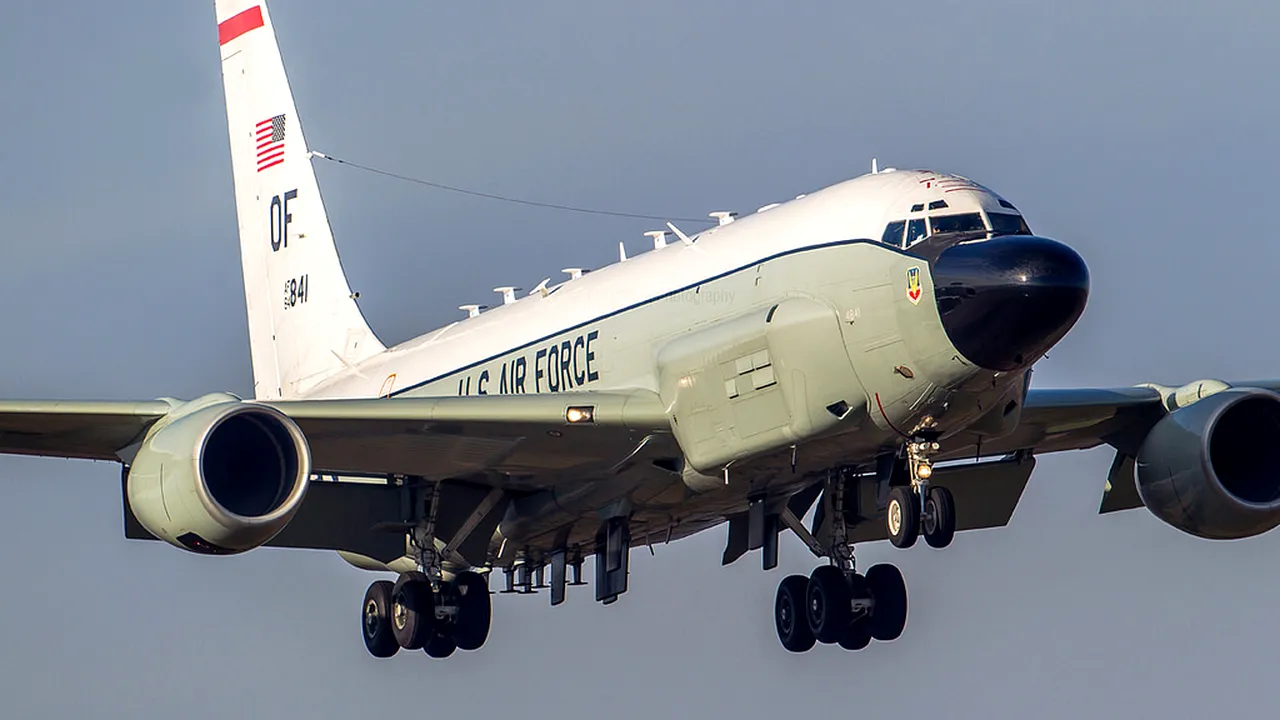 Avioane militare americane s-au apropiat de frontierele Rusiei, deasupra Mării Negre, acuză Moscova