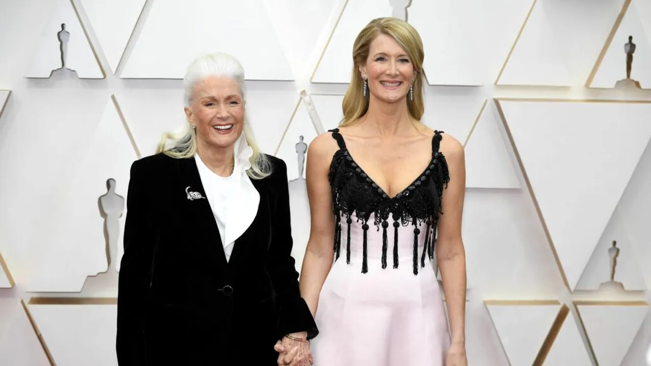 Diane Ladd a murit la 89 de ani. Fiica sa Laura Dern îi aduce un omagiu emoționant