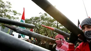 Mişcarea Hezbollah a anunţat guvernul libanez că nu este implicată în atacul asupra Israelului