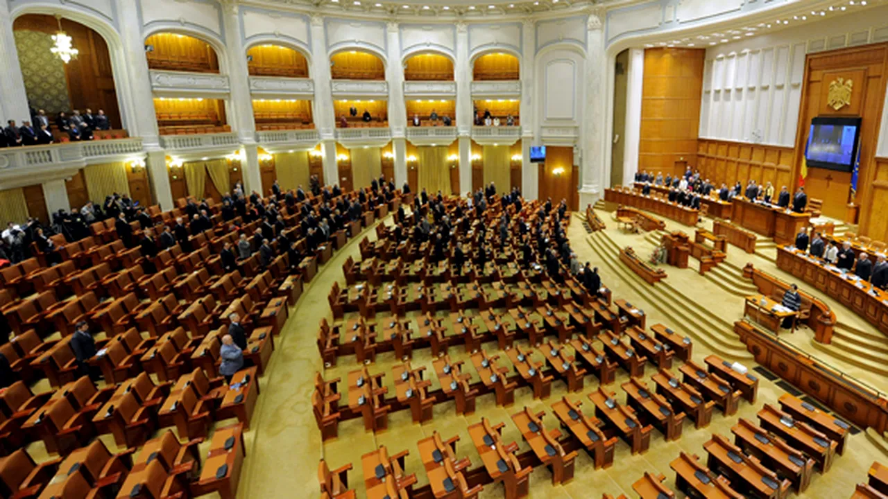 Cum arată Parlamentul fără opoziţie - FOTO