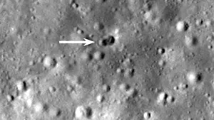 NASA califică drept extrem de neobişnuită prăbuşirea 