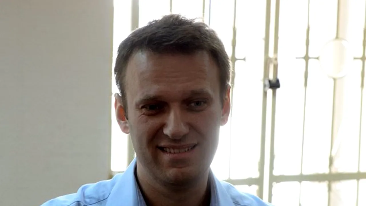 O substanţă chimică industrială a fost depistată în părul şi pe mâinile lui Navalnîi. Medicii ruşi exclud complet versiunea otrăvirii