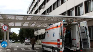 12 muncitori de la o fabrică din Covasna, la spital după ce s-au intoxicat cu o substanţă necunoscută